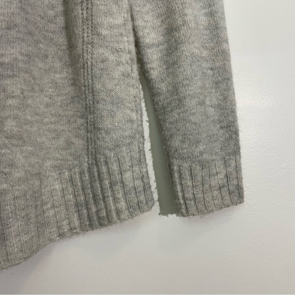 Jones New York | Wool Blend Pull-Over Sweater - Picture 3 of 10